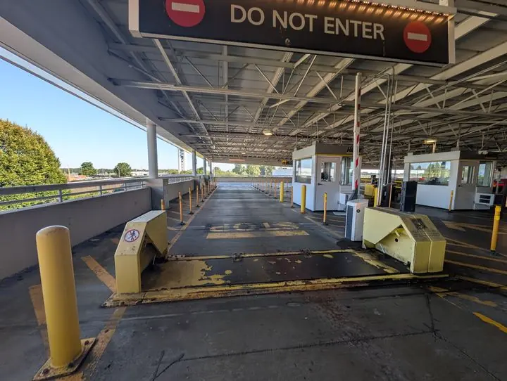 Hertz Car Rental Facility Improvements - photo 7